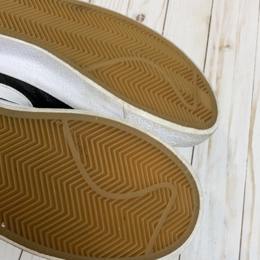 Nike Blazer Low '77 Suede Black/White-White Youth 6.5 streetwear Gym sportswear - Picture 13 of 14